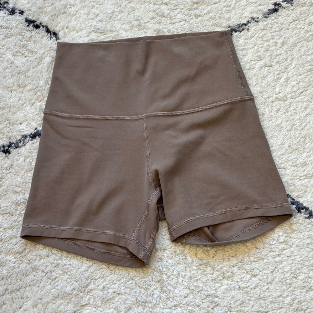 lululemon Align Shorts - Toupe